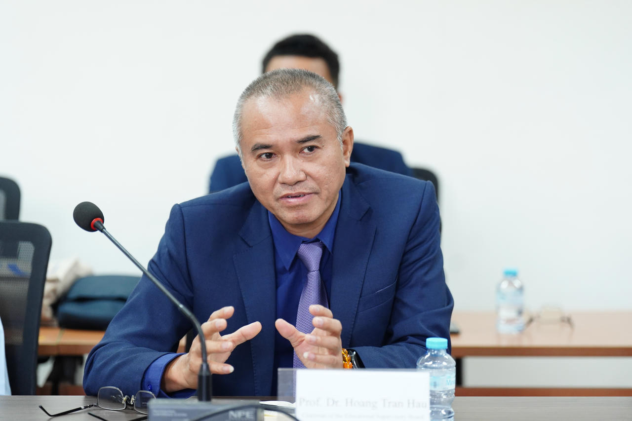 GS.TS. Hoàng Trần Hậu – Chủ tịch HĐ Giám sát Giáo dục FBU.