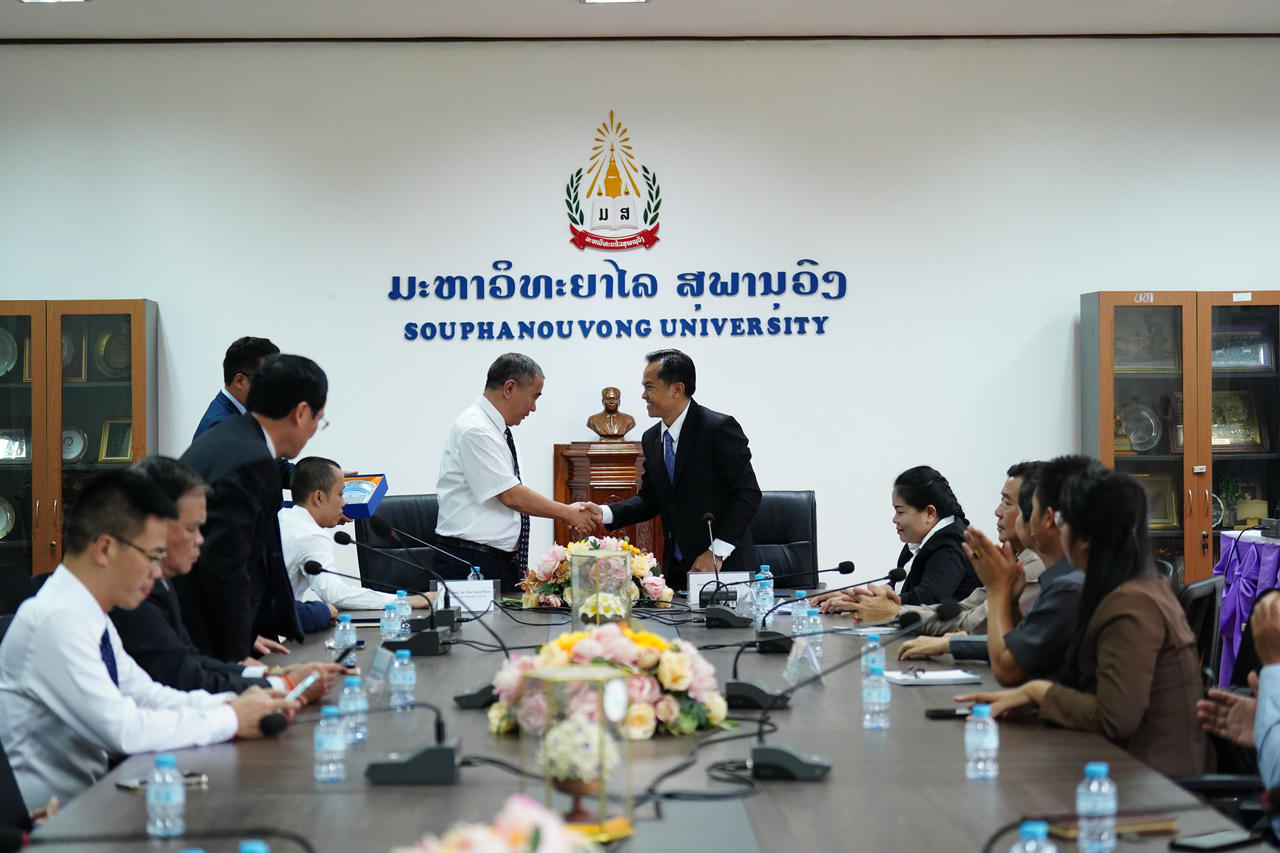 Mở rộng hợp tác chiến lược với các cơ sở giáo dục hàng đầu tại Bắc Lào