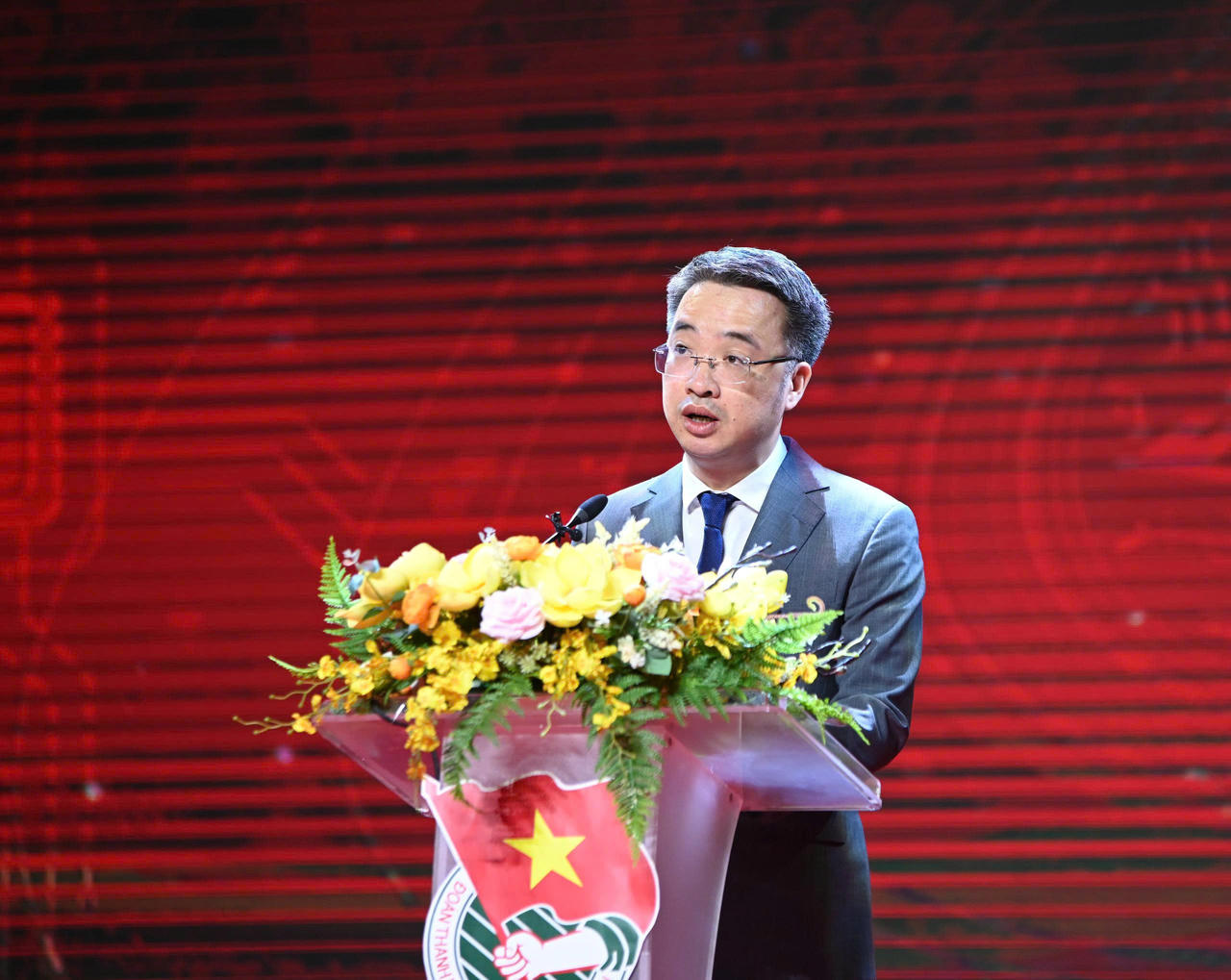 Ông Nguyễn Tường Lâm - Bí thư Trung ương Đoàn, Chủ tịch Trung ương Hội LHTN Việt Nam phát biểu bế mạc Diễn đàn. (Ảnh: Đ.Hải)