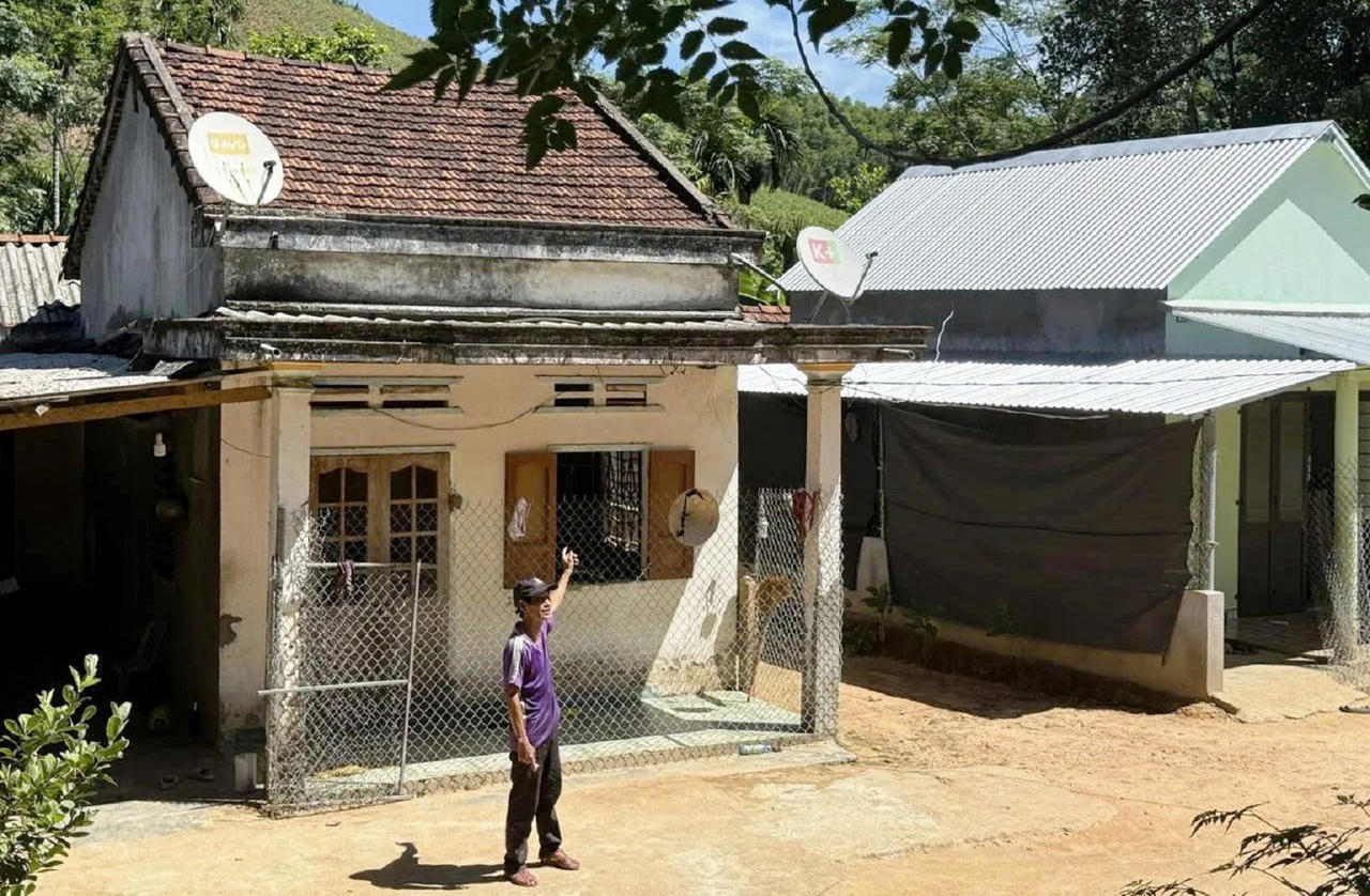 Dự án cấp điện đã hoàn thành vẫn chưa thể đóng điện tại Quảng Ngãi: 
Chủ tịch UBND xã Ba Động khẳng định 'sớm kịp thời tháo gỡ'