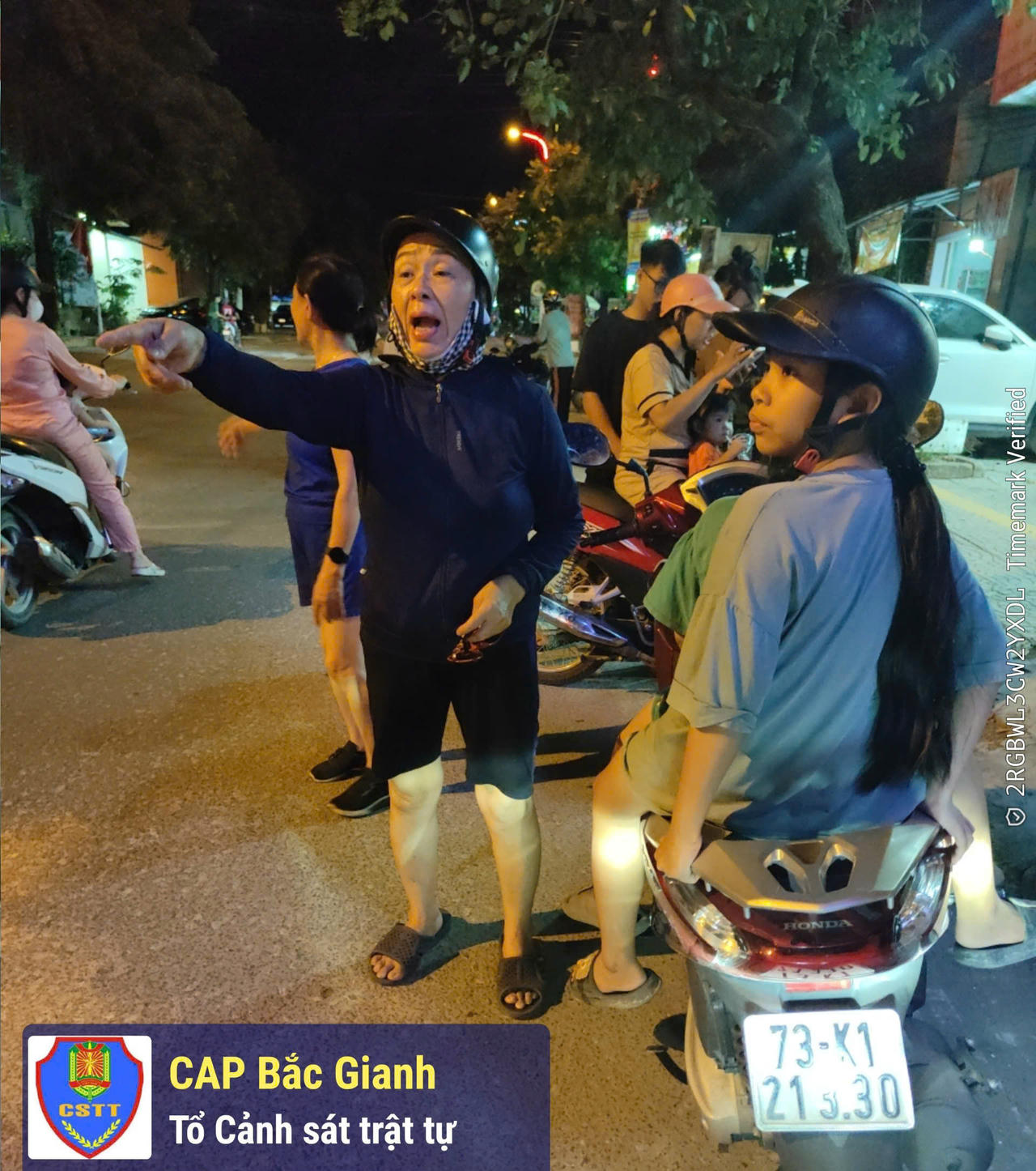 Công an phường Bắc Gianh đã nhanh chóng triển khai lực lượng, huy động cả cộng đồng để hỗ trợ, tìm kiếm cháu bé.