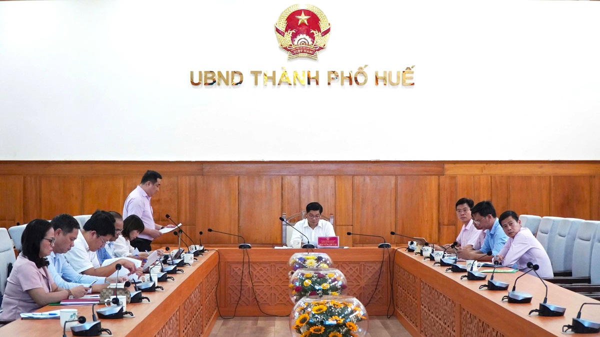 Các nghị quyết của Ban đại diện HĐQT NHCSXH, chỉ đạo của UBND TP Huế luôn được lãnh đạo NHCSXH Chi nhánh TP Huế bám sát và thực hiện, triển khai đúng quy định.