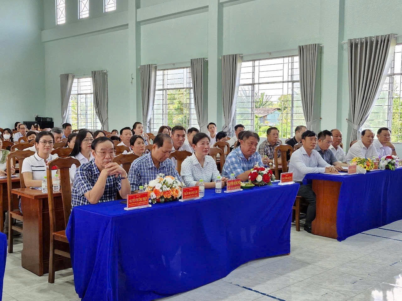 Đến tham dự có đông đảo gia đình TBLS, người có công với cách mạng..