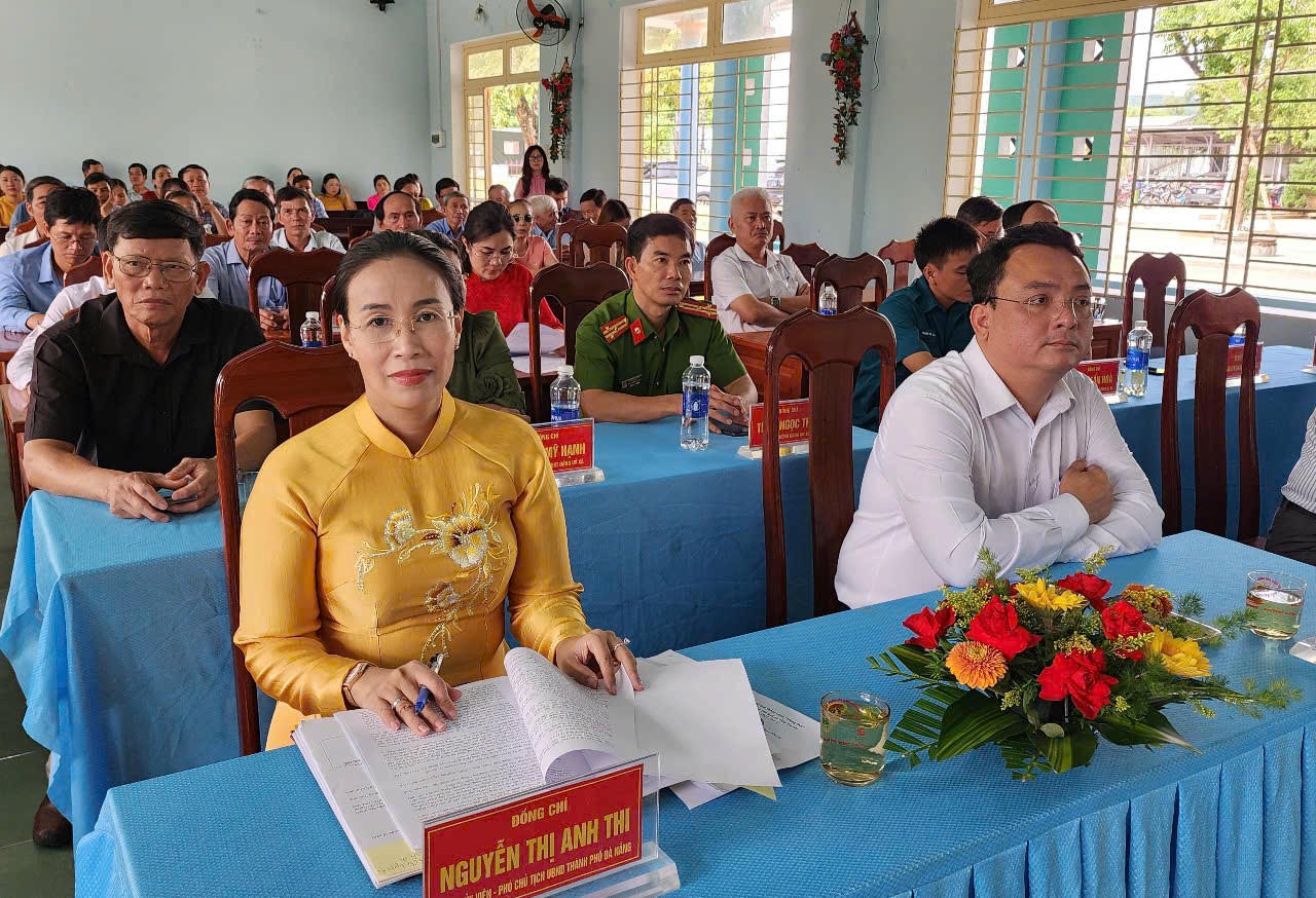 Phó Chủ tịch TP Đà Nẵng Nguyễn Thị Anh Thi tham dự buổi lễ. 