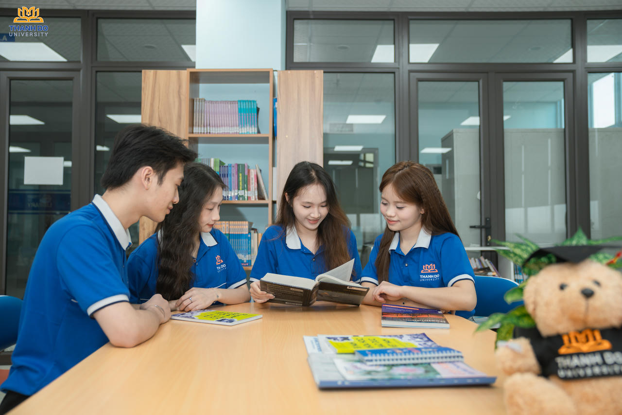 Sinh viên học tập tại trường luôn được đảm bảo chất lượng đào tạo với các hoạt động giảng dạy, chương trình đào tạo gắn với thực hành và thực tế doanh nghiệp