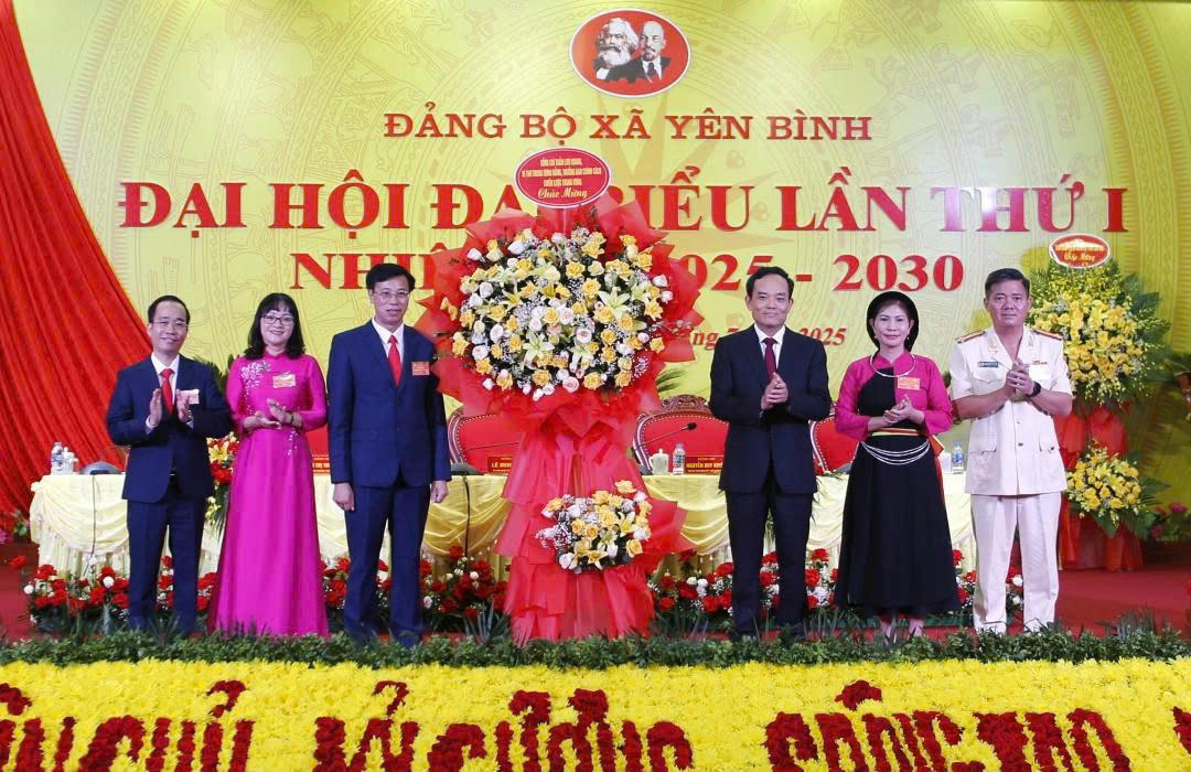 Trưởng Ban Chính sách, Chiến lược Trung ương Trần Lưu Quang dự Đại hội điểm Đảng bộ cấp xã tỉnh Lào Cai mới