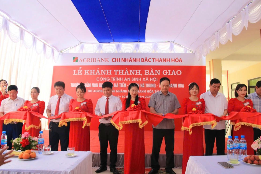 Agribank hỗ trợ hơn 7 tỷ đồng để xây dựng trường mầm non tại khu A xã Hòa Tiến.