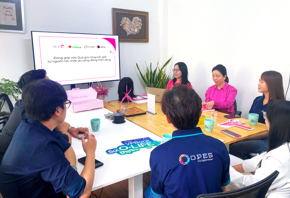 Đại diện OPES, VPBank chia sẻ mong muốn đồng hành với BCNV trong các hoạt động liên quan đến bệnh nhân ung thư tại Việt Nam  
