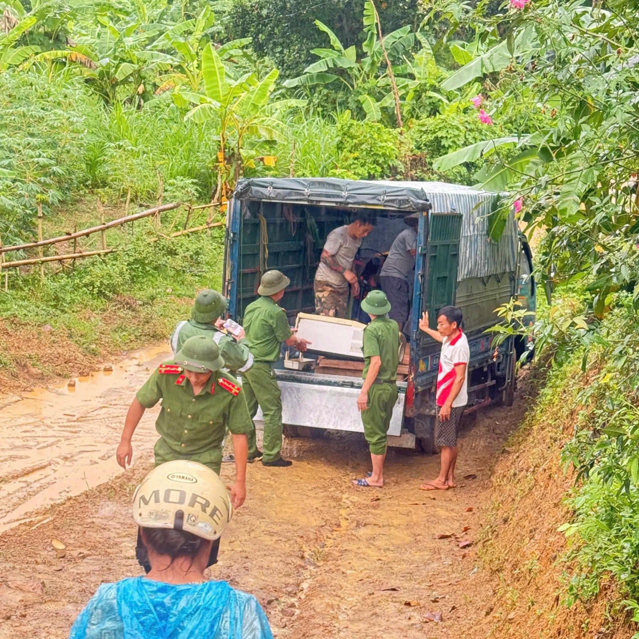 Phú Thọ sơ tán 229 hộ dân vùng sạt lở đến nơi an toàn
