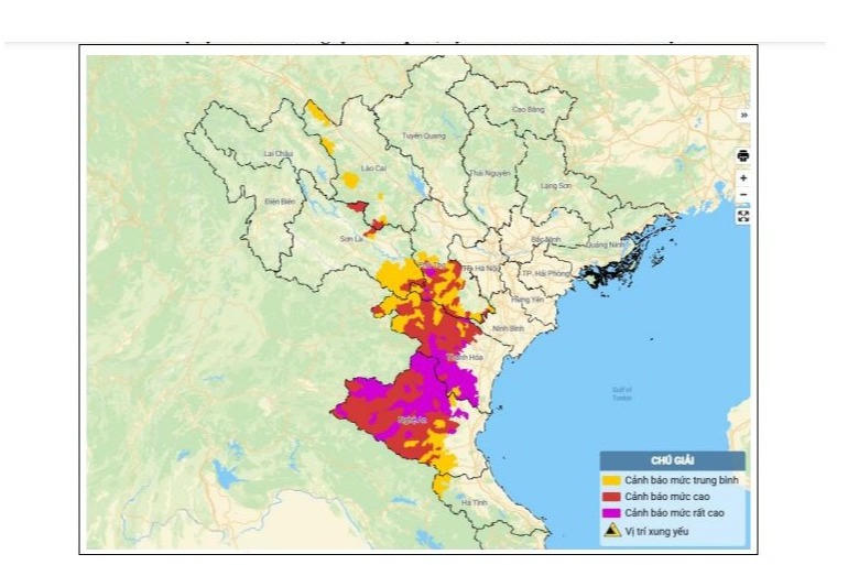 Người dân 5 tỉnh đề phòng nguy cơ lũ quét, sạt lở đất do mưa bão