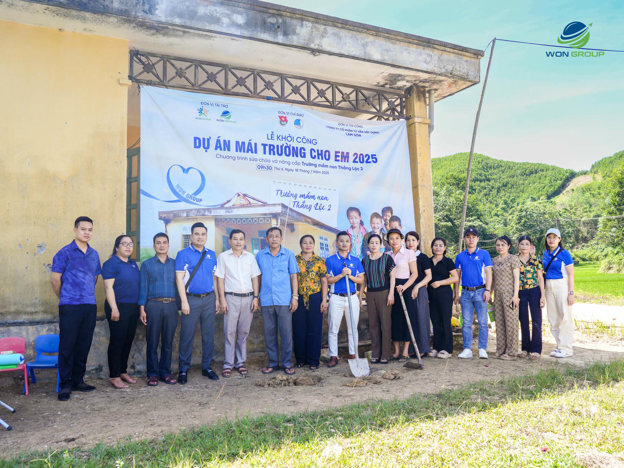 Đại diện Won Group và lãnh đạo địa phương thực hiện nghi lễ khởi công dự án “Mái trường cho em 2025”.