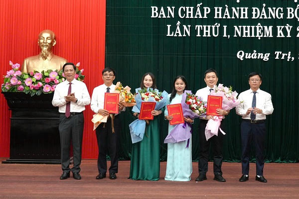 Kiện toàn tổ chức, nhân sự Đảng bộ UBND tỉnh Quảng Trị sau sáp nhập