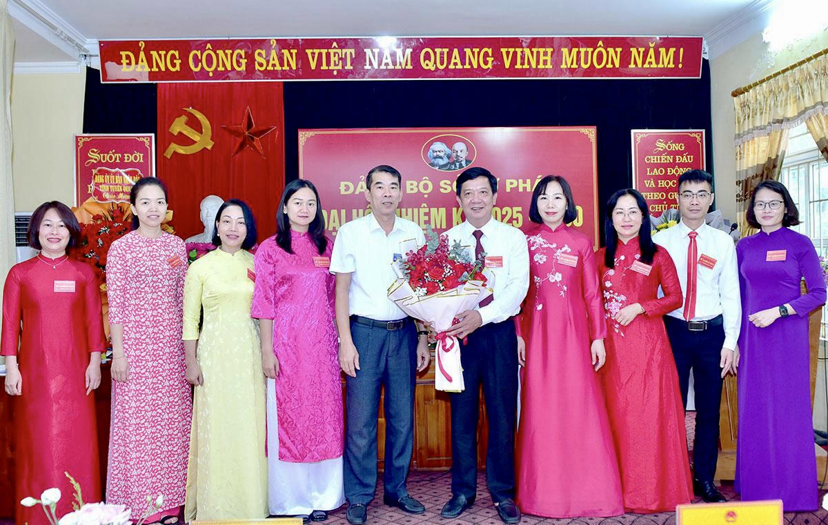 Đại hội Đảng bộ Sở Tư pháp tỉnh Tuyên Quang lần thứ XI, nhiệm kỳ 2025 - 2030
Đại hội Đảng bộ Sở Tư pháp tỉnh Tuyên Quang lần thứ XI, nhiệm kỳ 2025 - 2030