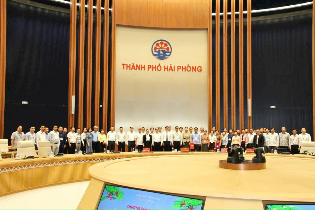Đoàn cán bộ của Đảng Nhân dân Cách mạng Lào thăm và làm việc tại Hải Phòng