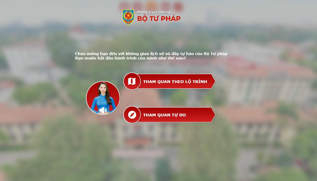 Bên cạnh các tư liệu, hình ảnh phong phú, người xem còn được nghe thuyết minh theo lộ trình mở ra trải nghiệm chân thực.