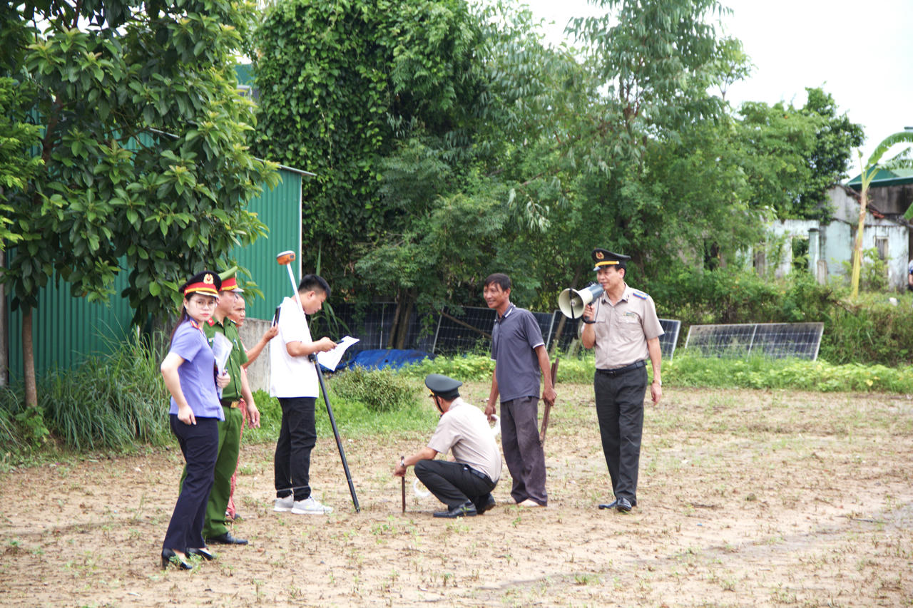 Cưỡng chế thi hành án giao đất trong vụ tranh chấp thừa kế tại Nghệ An