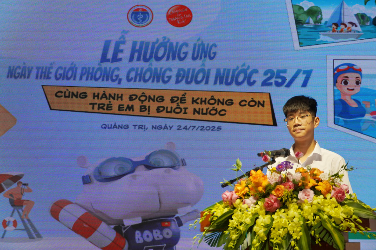 Đại diện trẻ em tỉnh Quảng Trị phát biểu cảm nghĩ tại lễ phát động.