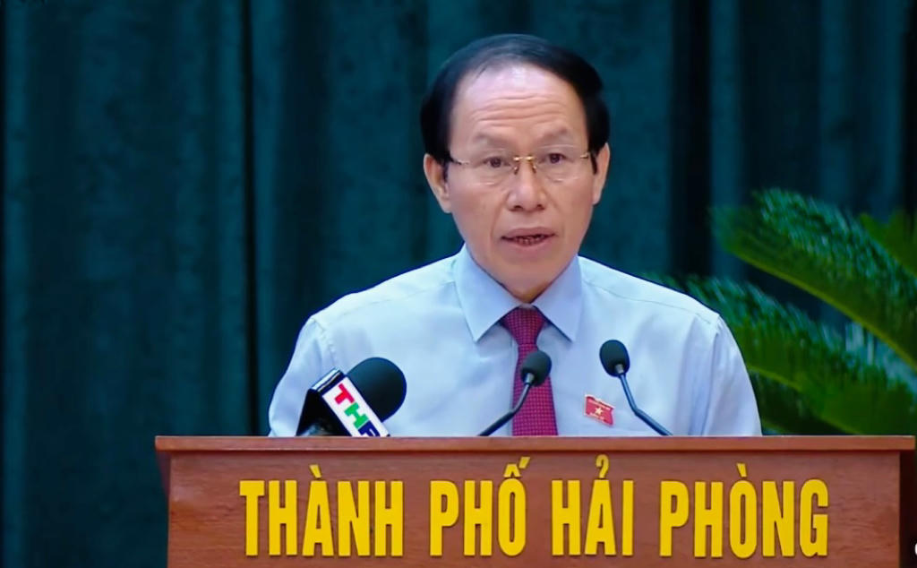 Ủy viên Trung ương Đảng, Bí thư Thành ủy, Trưởng Đoàn ĐBQH thành phố Hải Phòng Lê Tiến Châu phát biểu tại Kỳ họp.