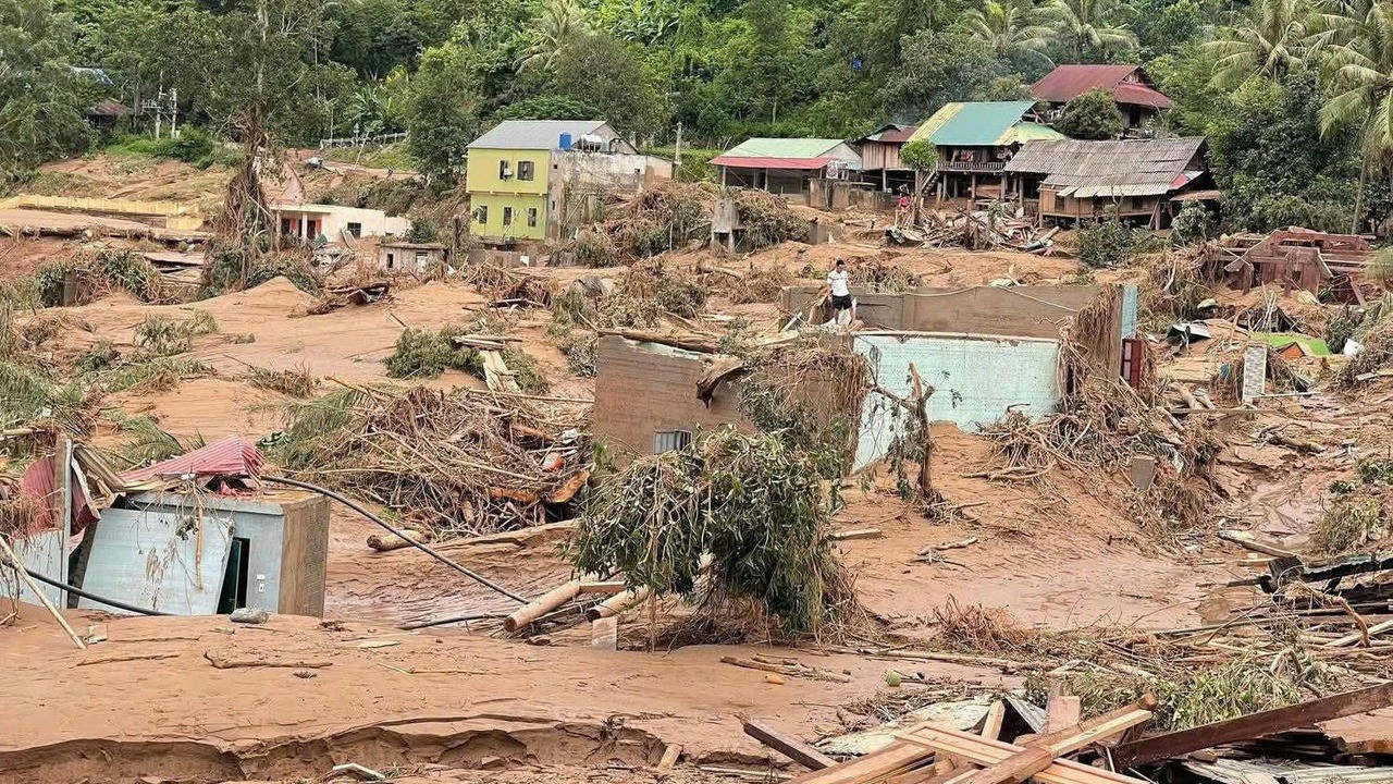 Hà Nội gửi 5 tỷ đồng hỗ trợ Nghệ An khắc phục hậu quả bão lũ