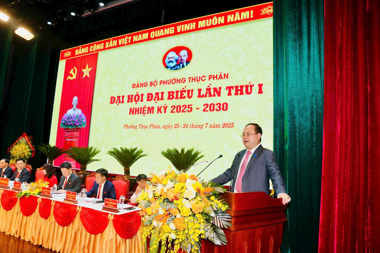 Ông Quản Minh Cường, Bí thư tỉnh Cao Bằng phát biểu tại Hội nghị