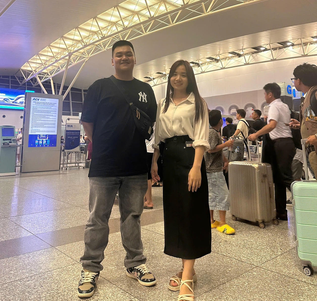 Đỗ Việt Quang Nam trước giờ lên máy bay sang Nhật Bản làm việc.