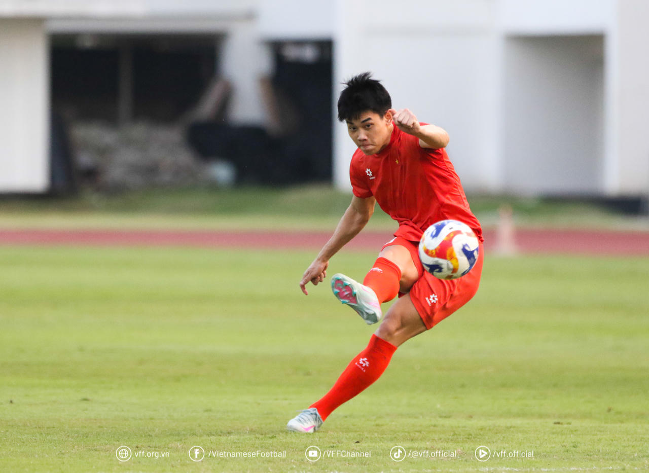 U23 Việt Nam ngược dòng vào chung kết