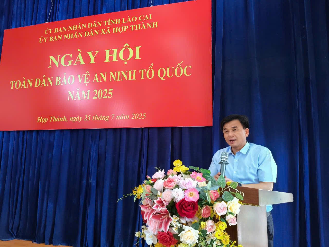 Ông Đoàn Ngọc Tuyến, Bí thư Đảng ủy xã Hợp Thành phát biểu tại Ngày hội