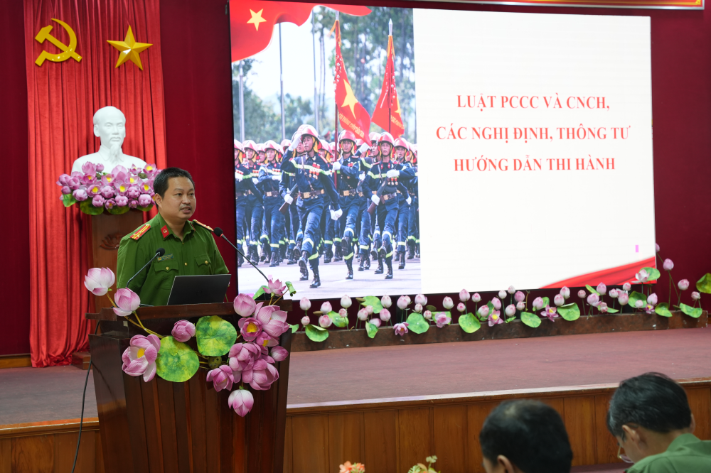 Triển khai Luật Phòng cháy, chữa cháy và cứu nạn, cứu hộ.