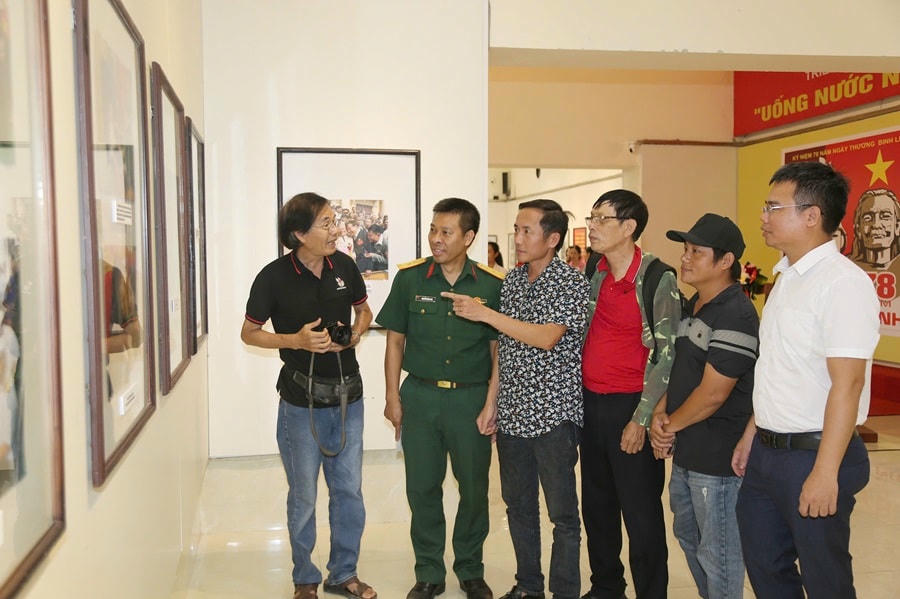Hải Phòng tổ chức Triển lãm ảnh 'Uống nước nhớ nguồn'
