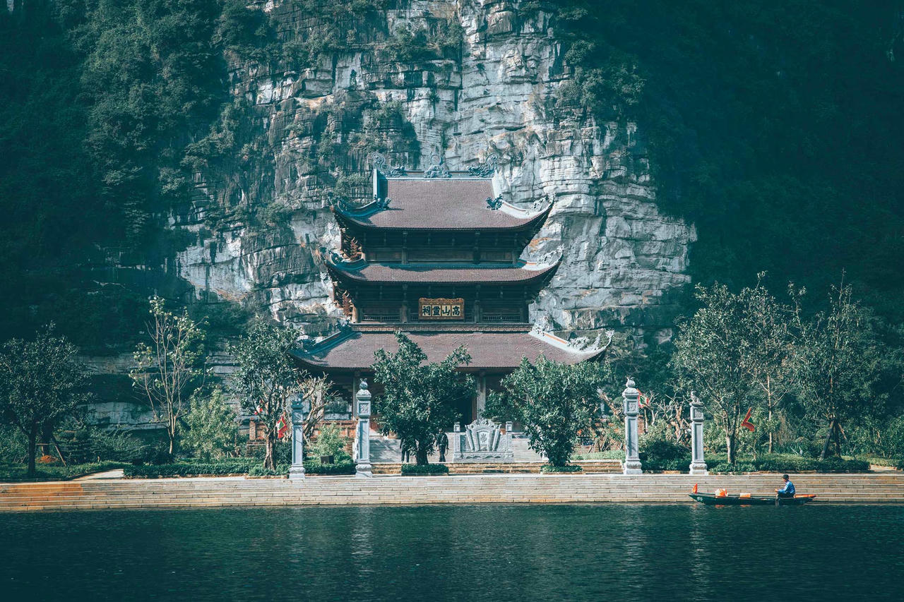 Khám phá những điểm tâm linh trong Quần thế danh thắng Tràng An Khám phá những điểm tâm linh trong Quần thế danh thắng Tràng An