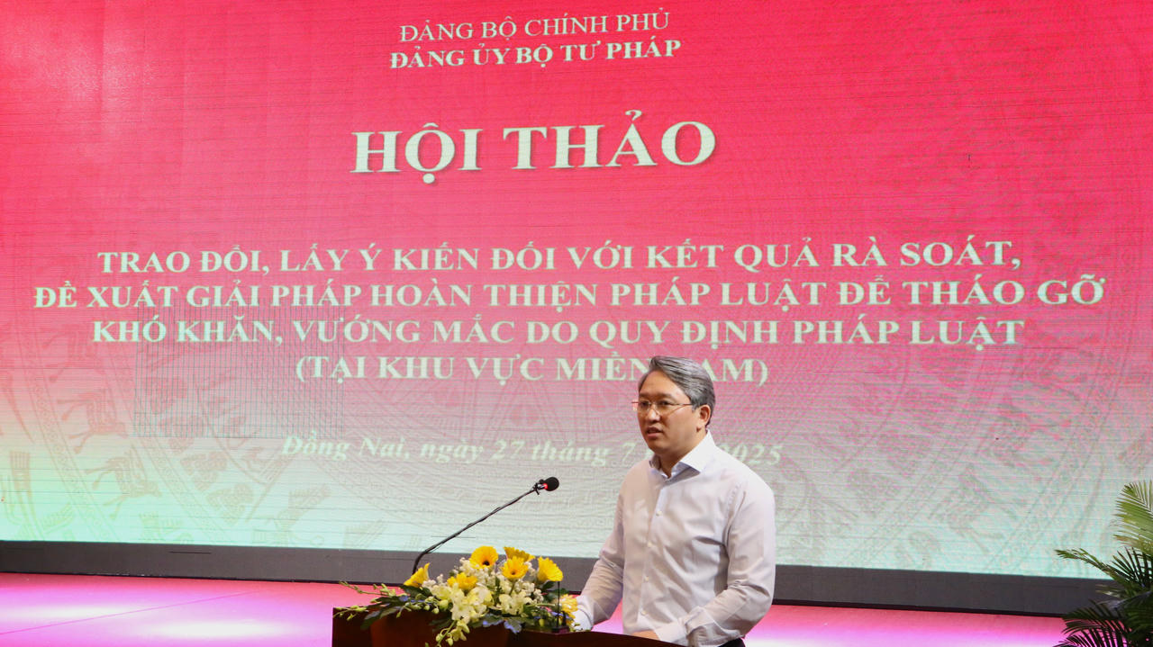 Tạo diễn đàn đề xuất giải pháp tháo gỡ khó khăn, vướng mắc do quy định pháp luật Tạo diễn đàn đề xuất giải pháp tháo gỡ khó khăn, vướng mắc do quy định pháp luật