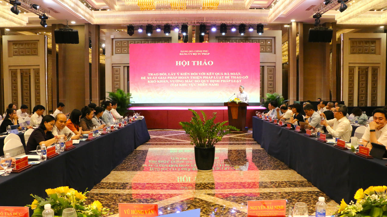 Toàn cảnh hội thảo.
