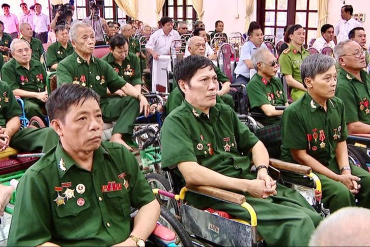 Thủ tục xác nhận và giải quyết chế độ ưu đãi người có công với cách mạng và thân nhân