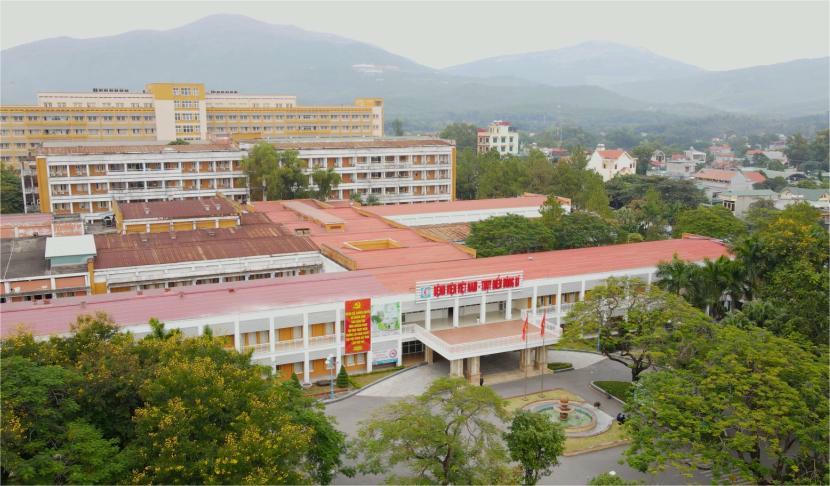 Xây dựng Đề án tổ chức lại Bệnh viện Việt Nam - Thụy Điển Uông Bí trên cơ sở sáp nhập Trường Cao đẳng Y tế Quảng Ninh.