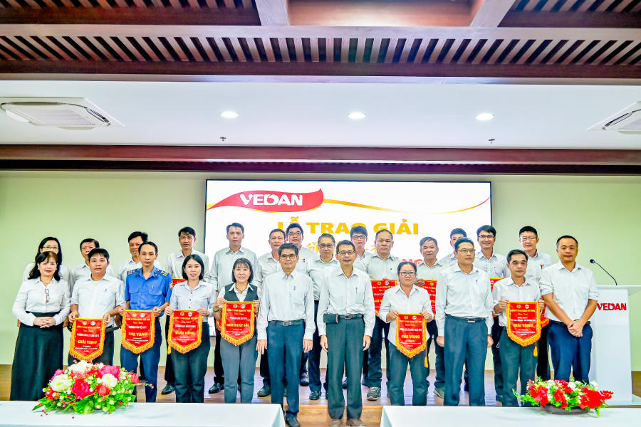 BGĐ Vedan trao giải ATVSLĐ và đơn vị không TNLĐ năm 2025
