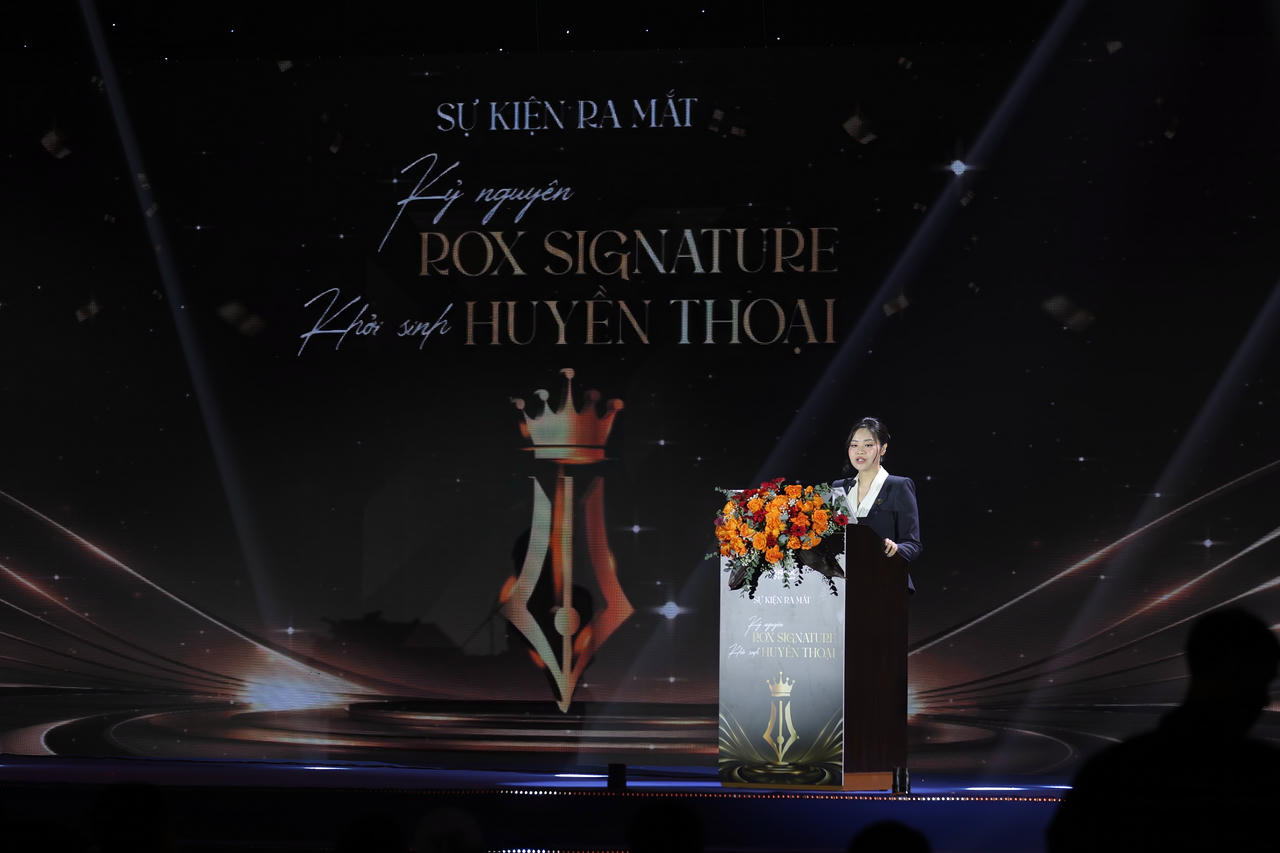 Bà Lê Thu Trang, Tổng Giám đốc ROX Signature phát biểu tại lễ ra mắt thương hiệu
và giới thiệu dự án.
