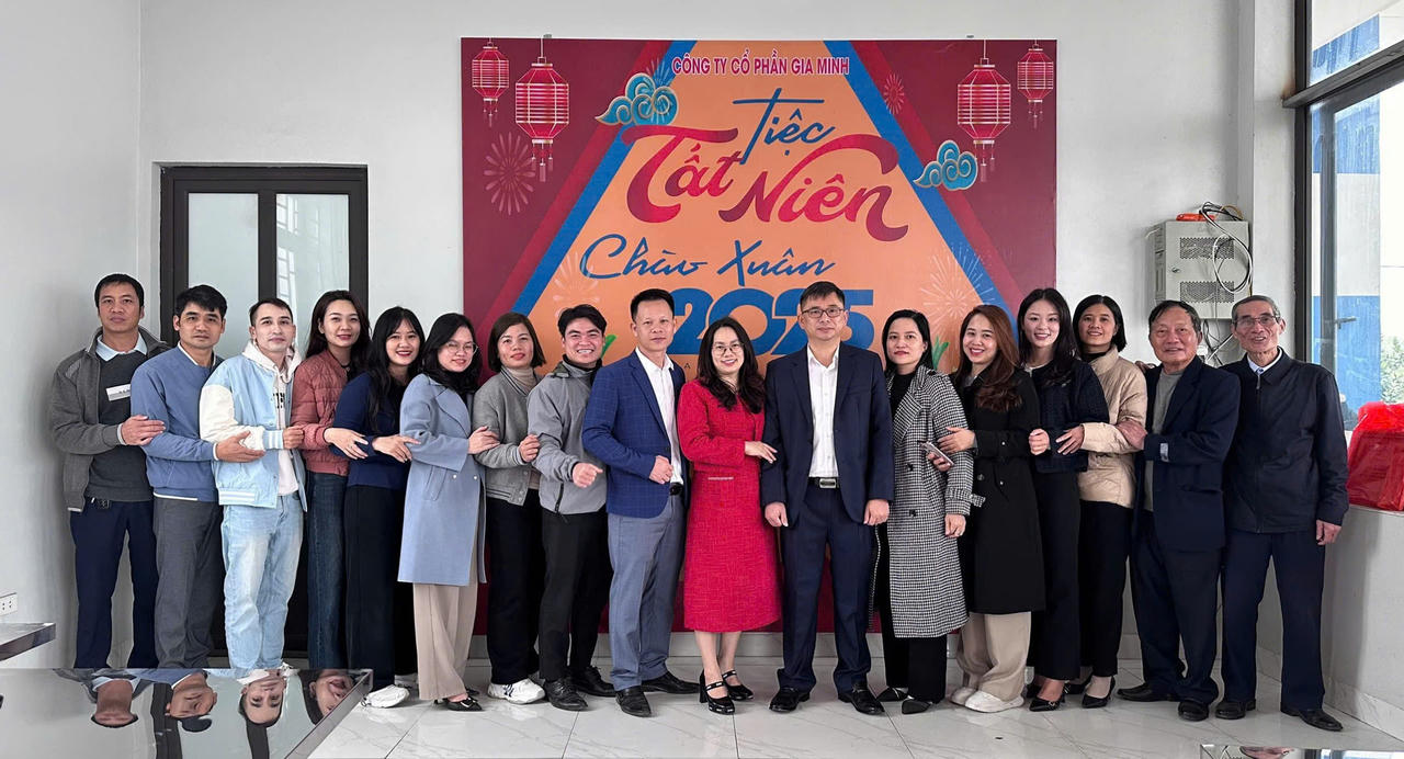 Ban Giám đốc và các phòng ban chuyên môn Công ty Gia Minh tại một sự kiện đầu năm 2025.
