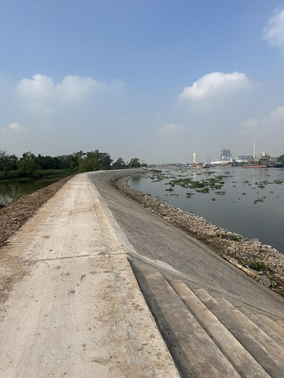 Kè Yên Trị huyện Ý Yên (cũ).