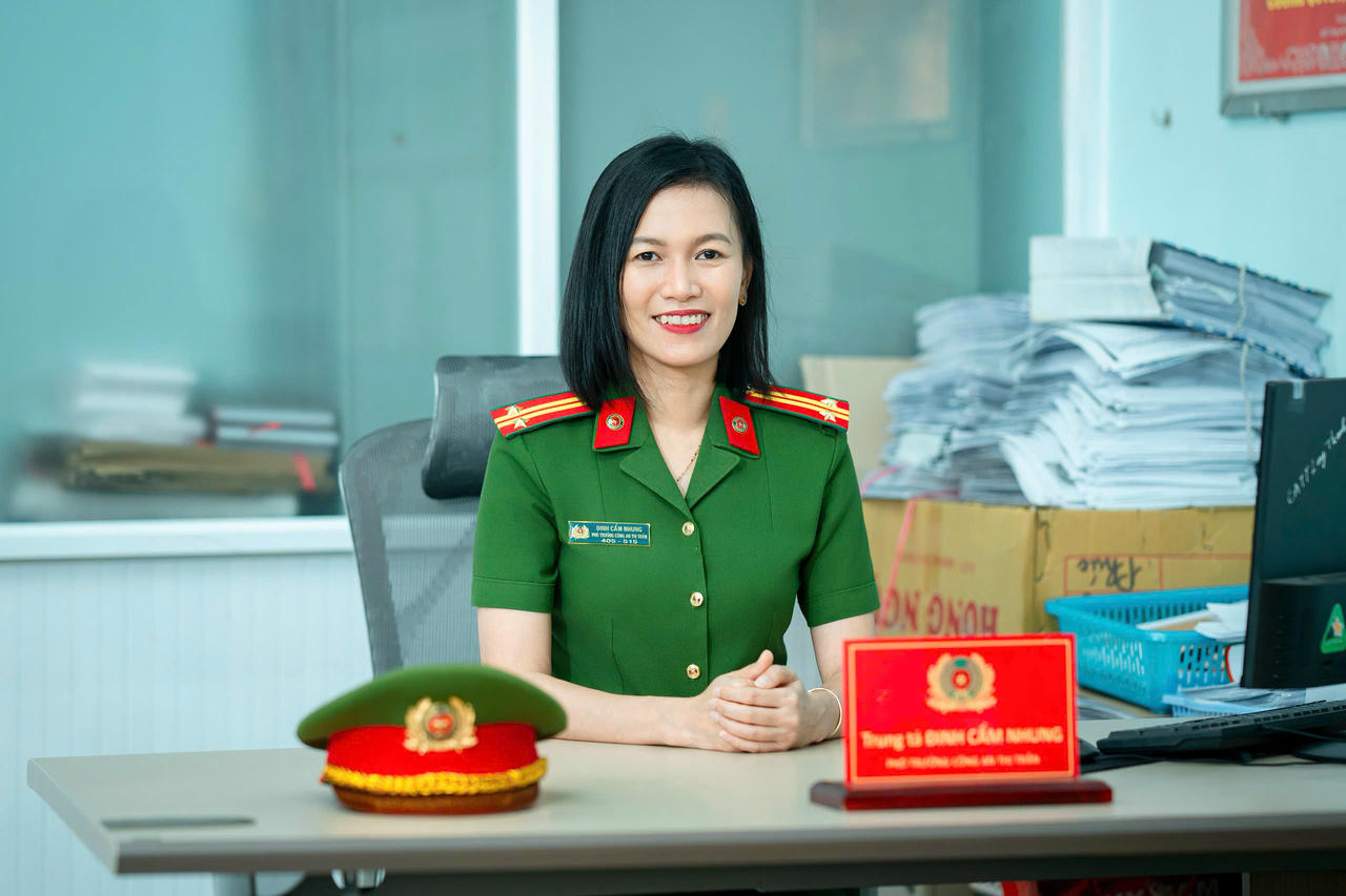Trung tá Đinh Cẩm Nhung và hành trình bền bỉ lan tỏa tinh thần thượng tôn pháp luật