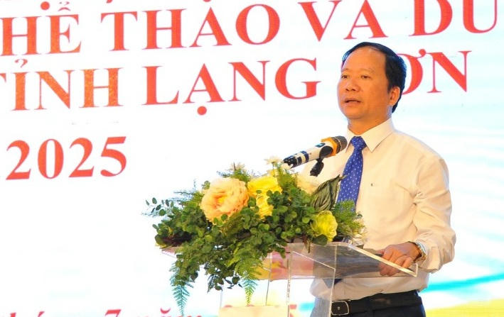  Ông Nguyễn Đặng Ân – Giám đốc Sở VHTT&DL tỉnh Lạng Sơn phát buổi tại hội nghị.
