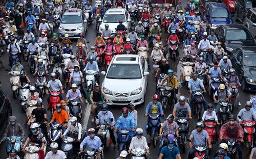 Cấm xe máy chạy xăng tại Hà Nội: Cần lộ trình khả thi, đồng thuận xã hội và chính sách hỗ trợ đồng bộ