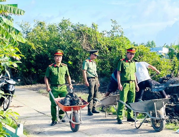 Tuổi trẻ Công an Cà Mau xung kích, nghĩa tình vì cộng đồng