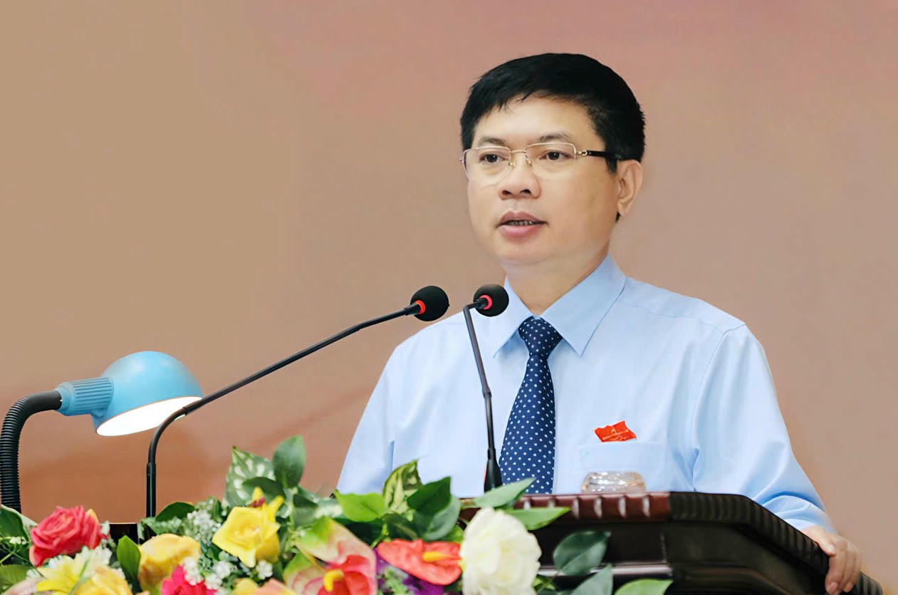 Bí thư Tỉnh ủy - Trưởng Đoàn ĐBQH tỉnh Trương Quốc Huy phát biểu chỉ đạo tại Kỳ họp