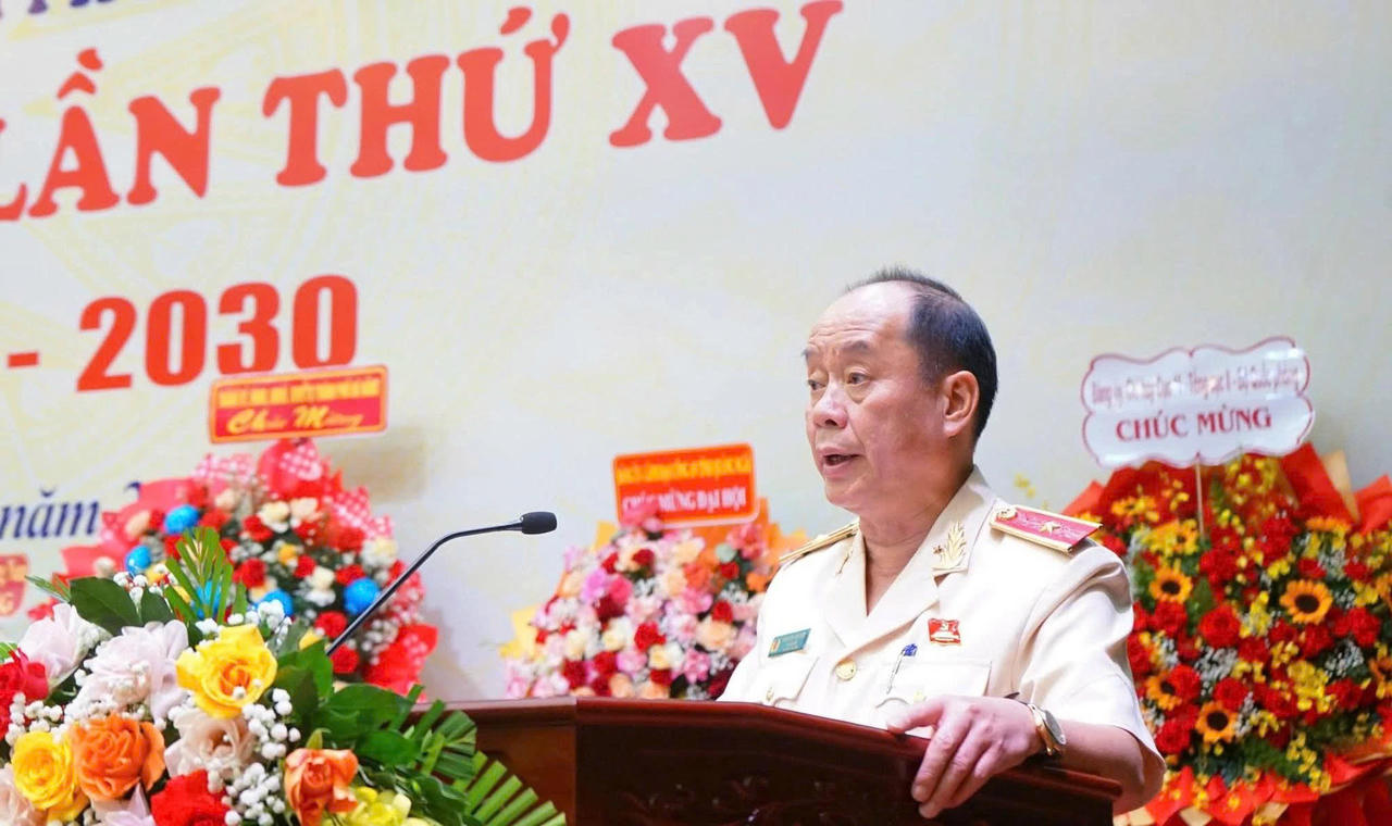 Thiếu tướng Nguyễn Hữu Hợp - Bí thư Đảng ủy, Giám đốc Công an TP Đà Nẵng phát biểu tại Đại hội. 