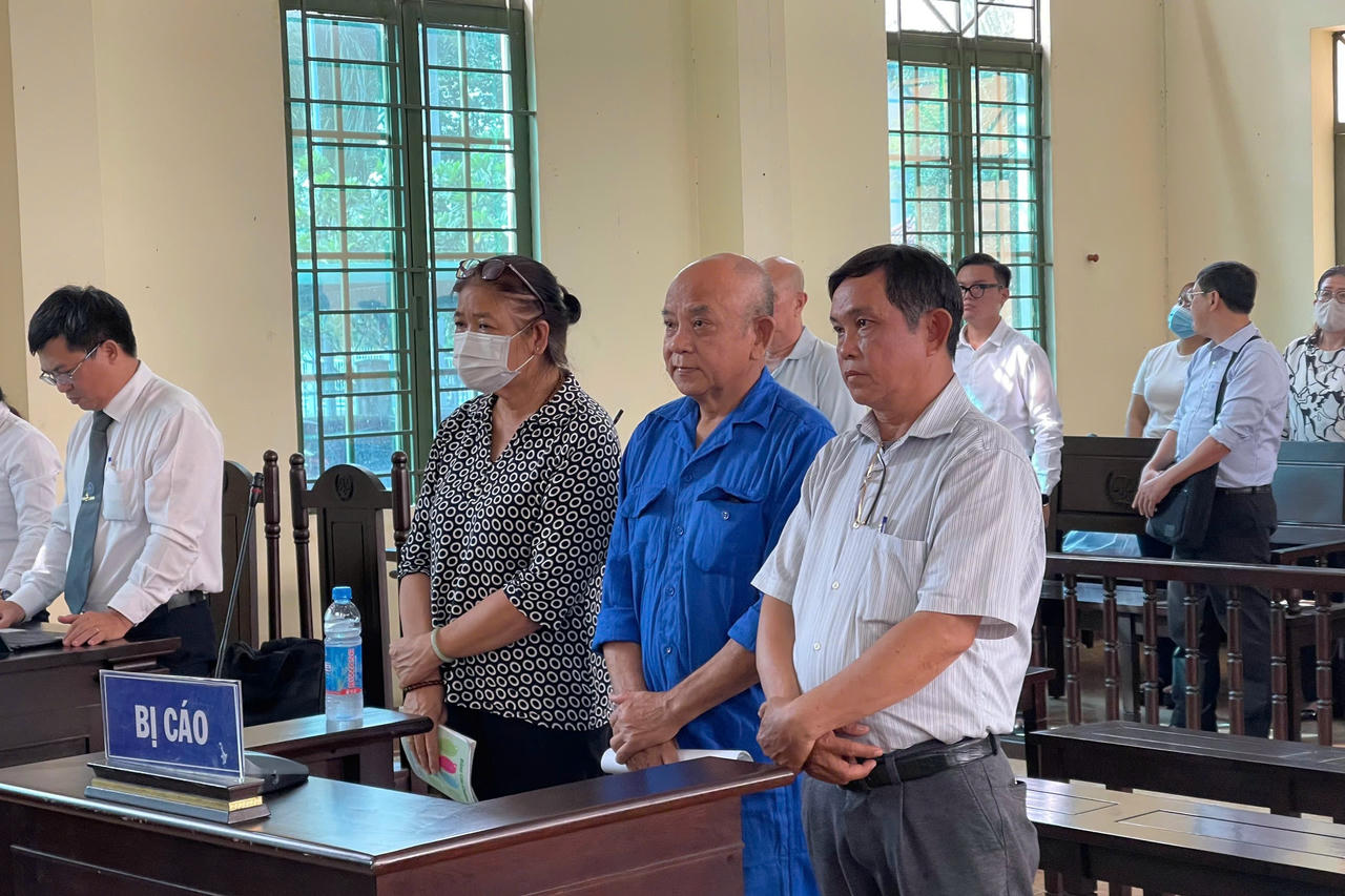 Điều tra bổ sung vụ 'Trốn thuế' tại Công ty Tân Tân Điều tra bổ sung vụ 'Trốn thuế' tại Công ty Tân Tân