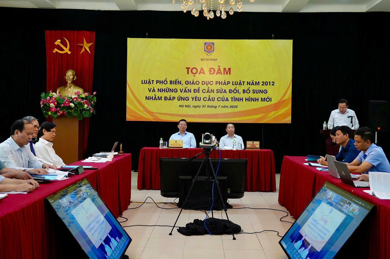 Tiếp tục hoàn thiện quy định về phổ biến, giáo dục pháp luật đáp ứng yêu cầu tình hình mới