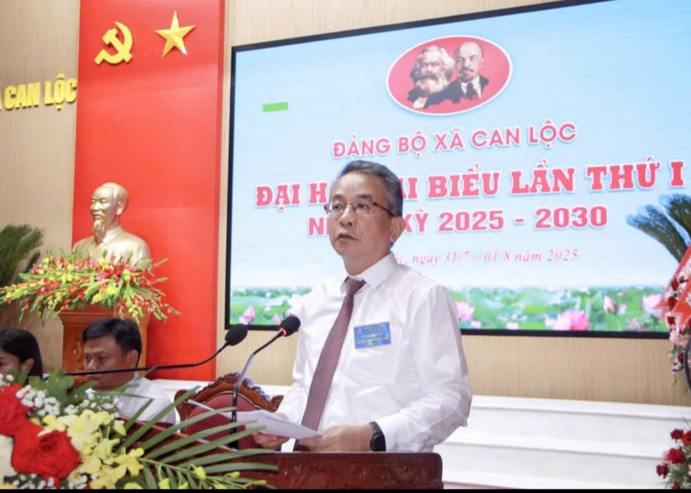 Ông Hà Văn Trọng - Chủ nhiệm UBKT Tỉnh ủy Hà Tĩnh phát biểu chỉ đạo tại Đại hội. (Ảnh: PV)