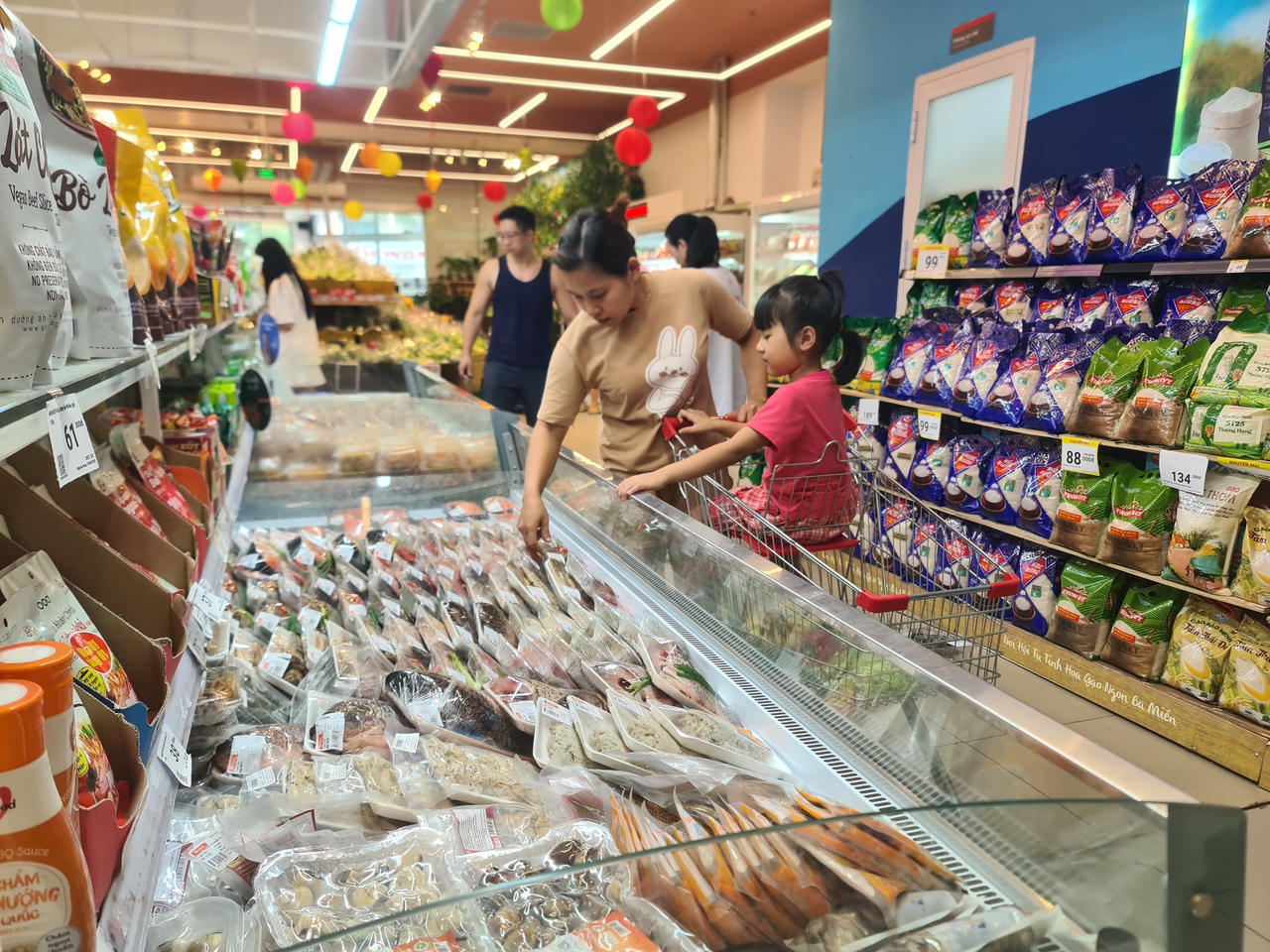 Người tiêu dùng ngày càng ưa chuộng hệ thống Winmart.