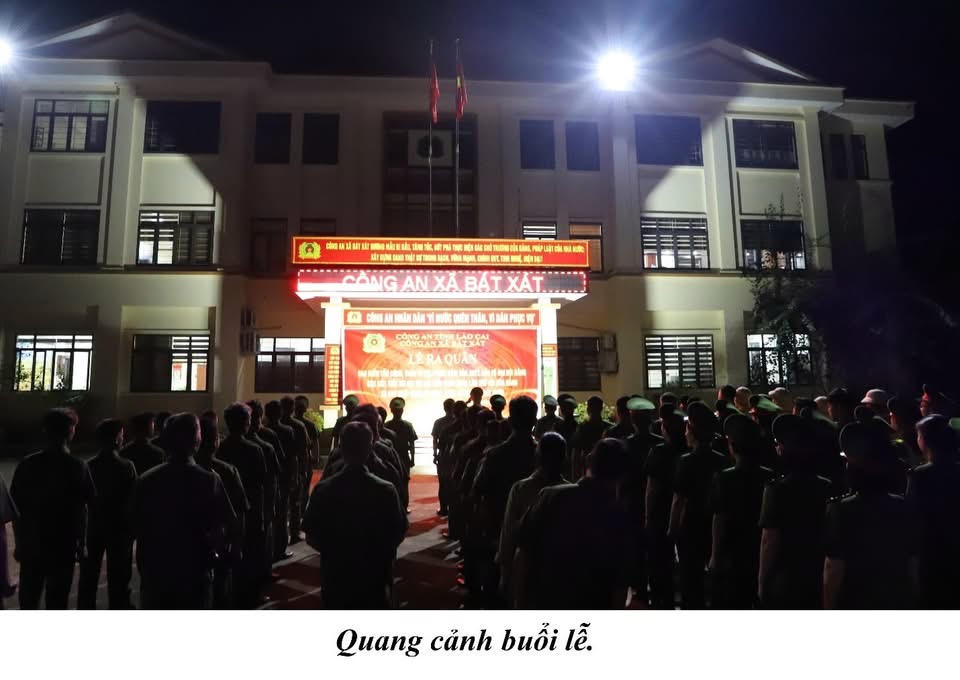 Tại xã Bát Xát, ngày 01/8, Công an xã Bát Xát đã tổ chức Lễ ra quân mở đợt cao điểm tấn công trấn áp tội phạm nhằm thực hiện kế hoạch số 222/KH-CAT-PV01 ngày 25/7/2025 của Công an tỉnh Lào Cai về Mở đợt cao điểm tấn công, trấn áp tội phạm, đảm bảo ANTT, bảo vệ Đại hội Đảng các cấp, tiến tới Đại hội đại biểu toàn quốc lần thứ XIV của Đảng và các hoạt động kỷ niệm, ngày lễ lớn của đất nước. 