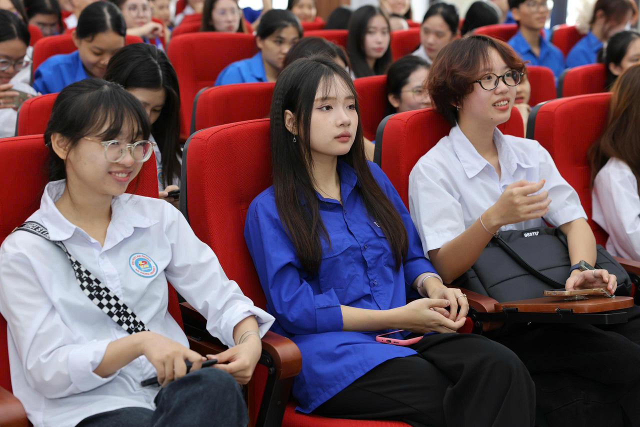 Hội trại quy tụ gần 100 đại biểu là cán bộ, đoàn viên thanh niên ưu tú. (Nguồn: Đ.Hải)